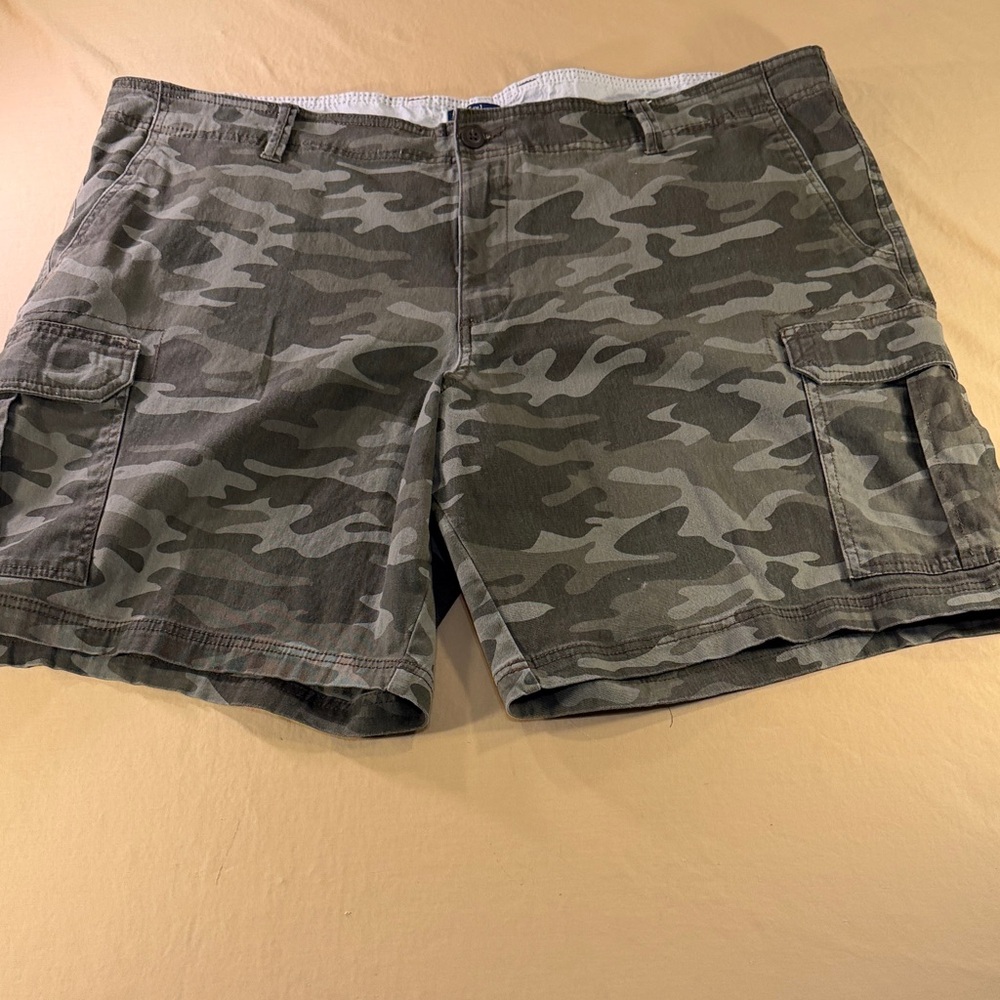 George cargo shorts size 46 green camo relax fit lightweight stretch